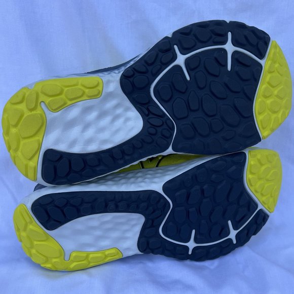 New Balance Fresh Foam men's running shoes MEVOZCY1 Size 8 Extra Wide w/ Box - Picture 8 of 9